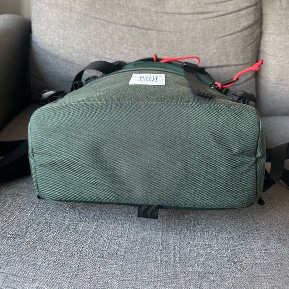 Topo Rover Pack Classic Backpack in Forest Green - Picture 3 of 11